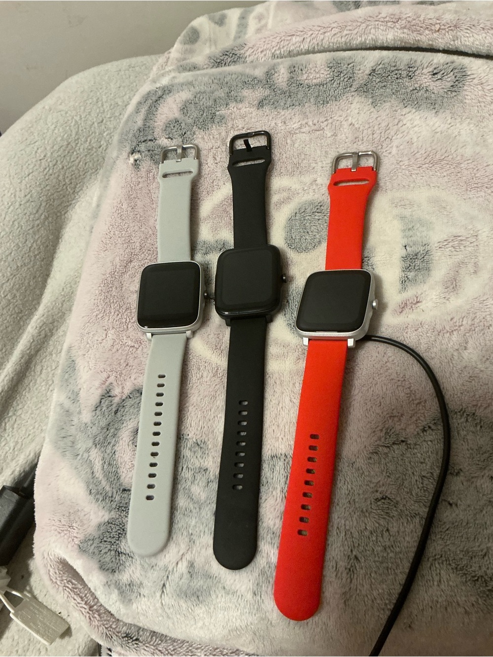 Square-Face Smartwatch with Interchangeable Light Gray, Black & Red Straps